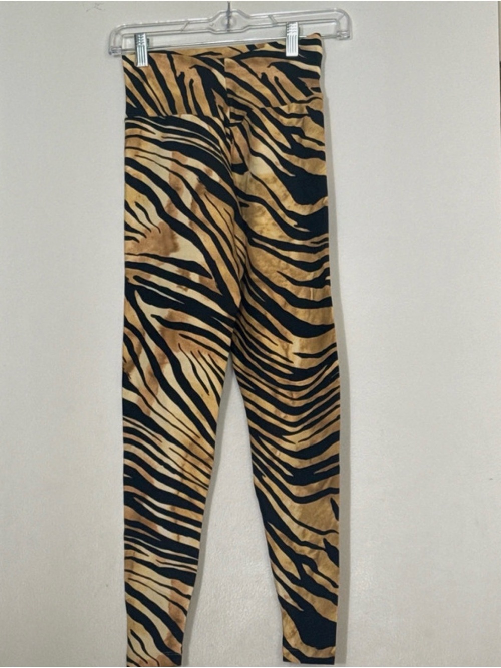 Woman’s Booty by Brabants Tiger black and tan leggings